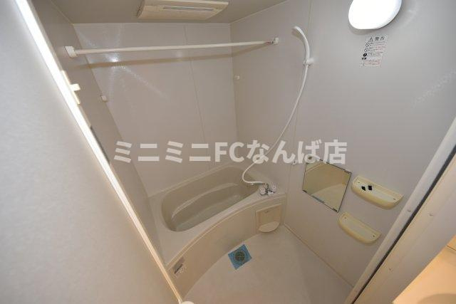 エグゼ難波東の浴室