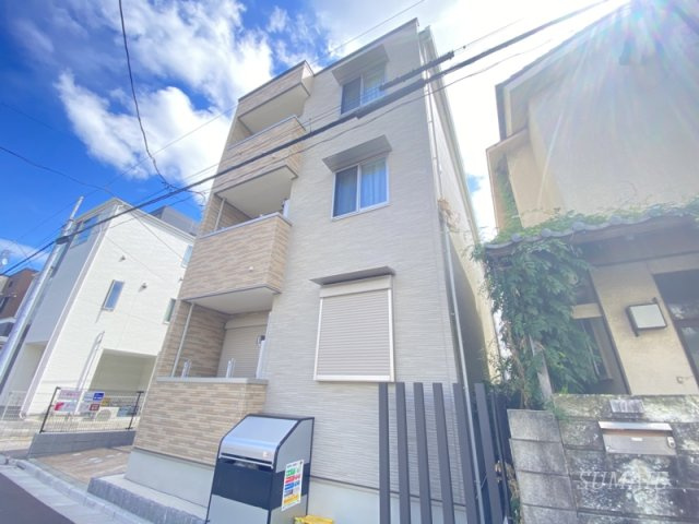 ヒカルサ小岩の外観|別角度からの外観です☆