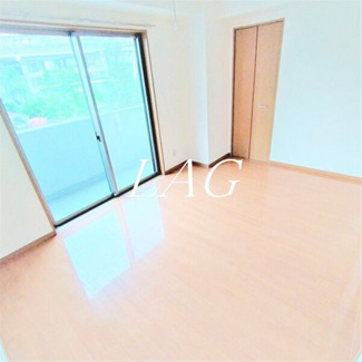 【居間・リビング】 | 渡邉ビル | 洋室のお部屋です。