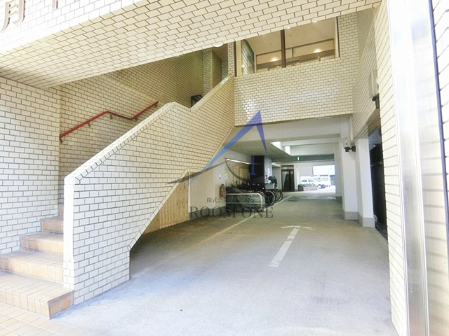 月岡ビルのエントランス|エントランスです。