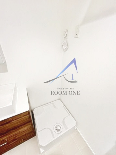 ラクラス三軒茶屋の設備|洗濯機置場です。