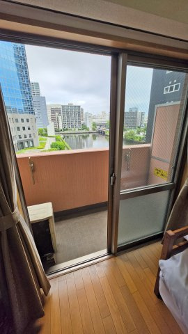 スカイコート浜松町のバルコニー