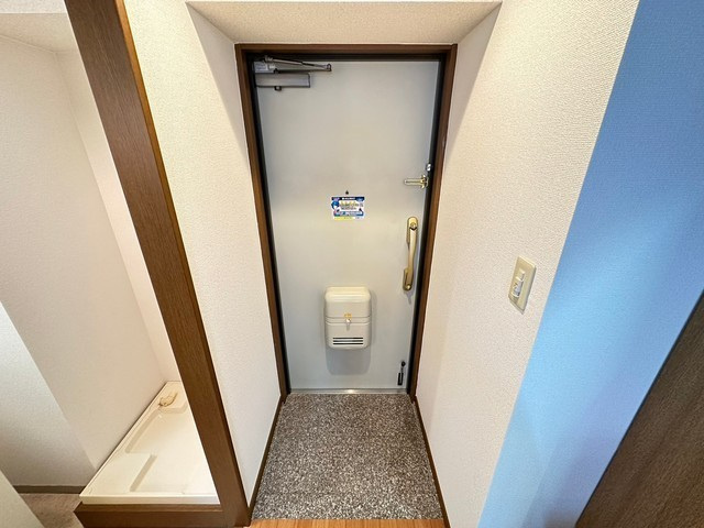 ウイング十日市の玄関