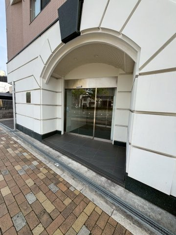 プリオーレ神戸大開通のエントランス