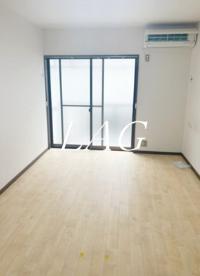 【居間・リビング】 | レゾン萩中 | 洋室のお部屋です。