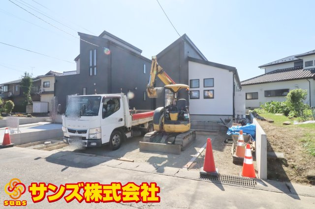 郡山市富田町字下西田　　　１号棟　　　富田西小学校、郡山第６中学区の外観|北西側から見た駐車場を含む外観♪