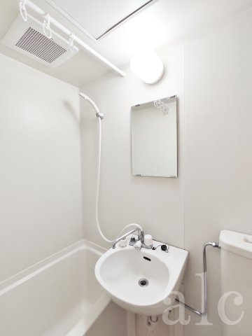 プレール方南町の洗面所|落ち着いたトイレです