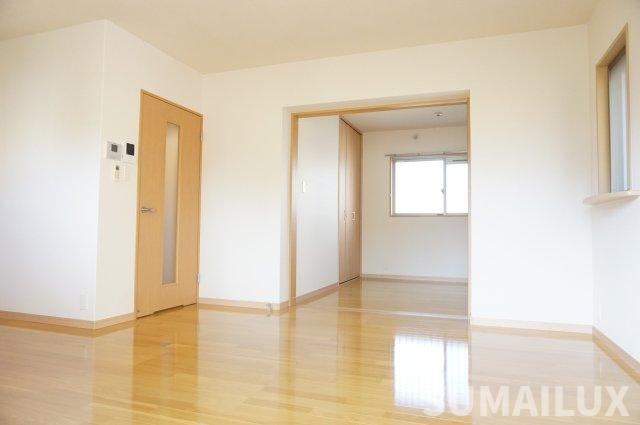 菊池郡菊陽町光の森１丁目の賃貸マンションの内装