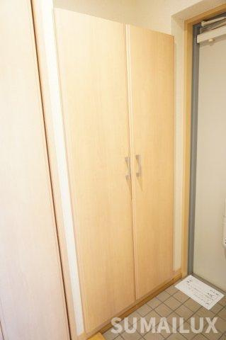 菊池郡菊陽町光の森１丁目の賃貸マンションの玄関