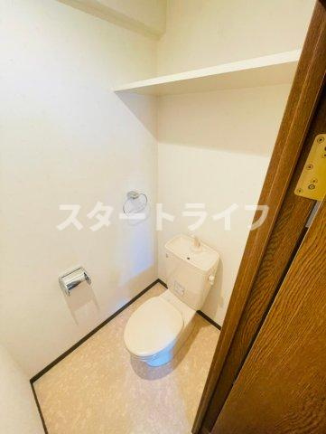 大阪市淀川区東三国６丁目の賃貸マンションのトイレ