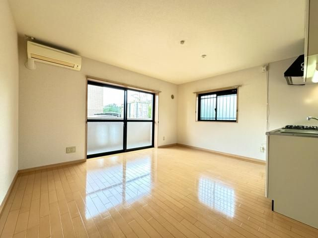フィールドコート　ミルトの居間・リビング