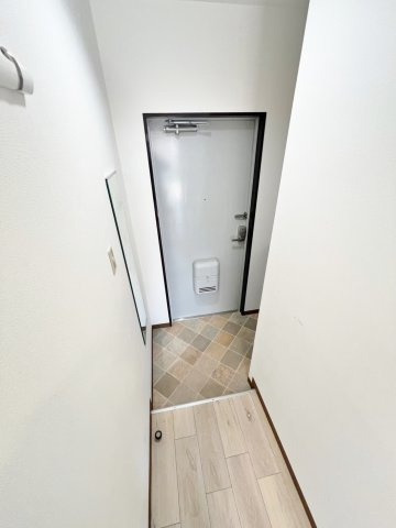 オークハイツＳ棟(オークハイツエストウ)の玄関|※同仕様写真