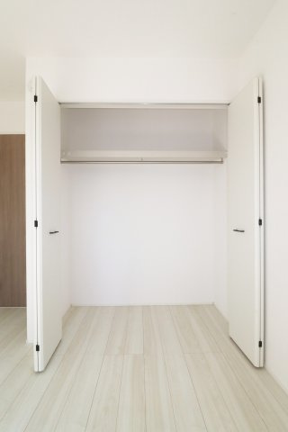 郡山市富田町字下西田　　　２号棟　　　富田西小学校、郡山第６中学区のバルコニー|※同社施工例