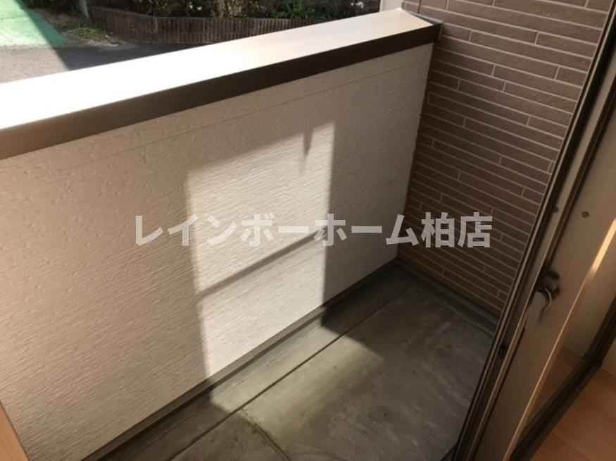 ＼＼【LINE連絡可】接客・申込・契約すべてオンライン完結可／／のバルコニー|バルコニーからの眺めを楽しみながら食事をしませんか