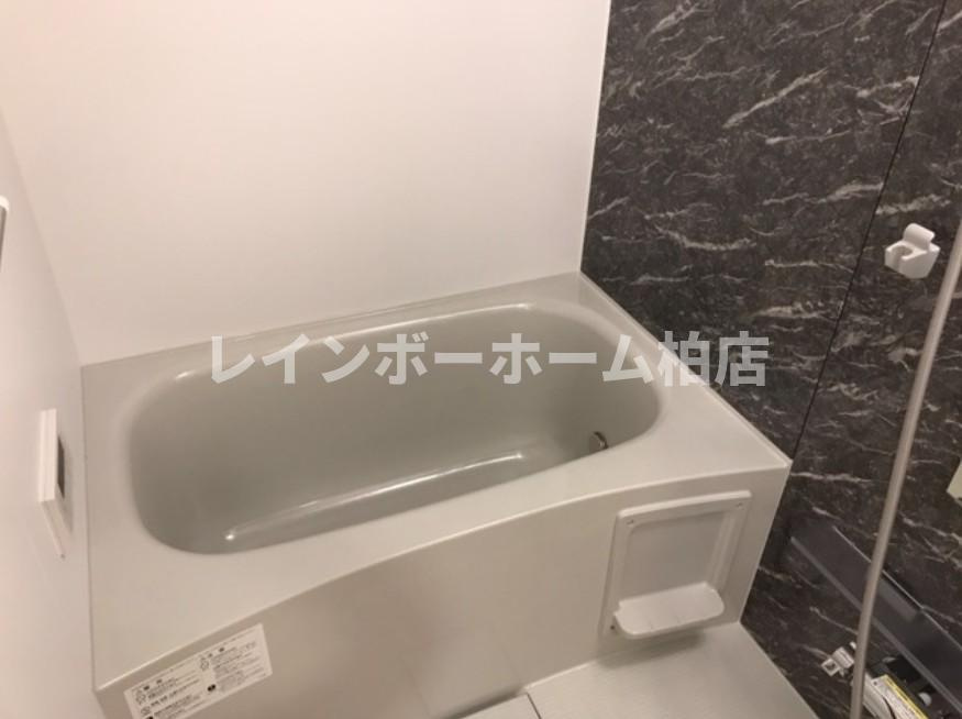＼＼【LINE連絡可】接客・申込・契約すべてオンライン完結可／／の浴室|きれいなお風呂です