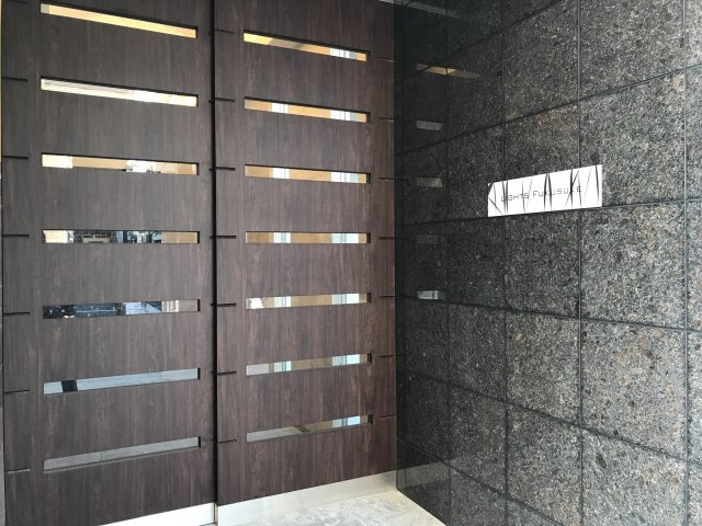 ライツ福助のエントランス