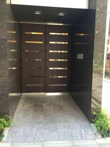 ライツ福助のエントランス