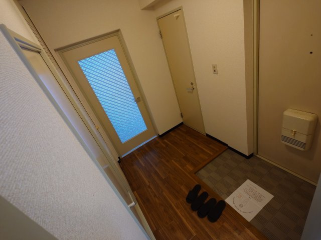 サンハイム大宮の玄関