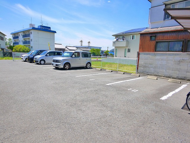 ロイヤルメモリーⅡの駐車場|駐車場です