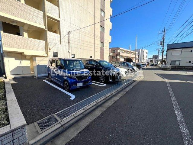 カーサ・ル・コットンの駐車場