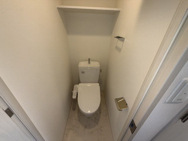 ソルテラスKOBE湊町のトイレ|同物件別部屋写真