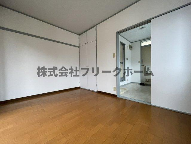 杉並区久我山４丁目の賃貸マンションの居間・リビング