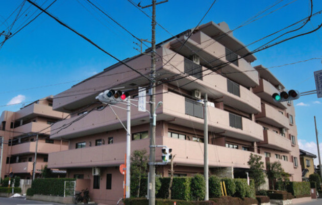コスモ大宮宮原ガーデンフォルムの外観|◆JR高崎線『宮原』駅徒歩17分自転車なら6分！3LDK専有面積75.30㎡・各居室6.1帖以上で個人にもゆとりのある空間◆南東向き・陽当たり良好です◆玄関アルコープ：1.30㎡オートロック付きで安心