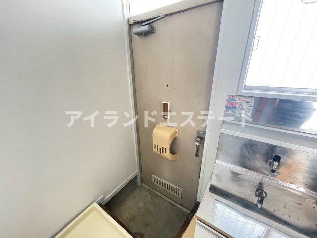 サニーハイム　女性限定　バストイレ別　南向きの玄関