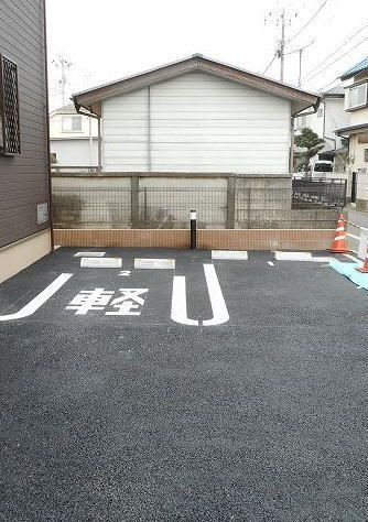 エルヴィータ　ＳＡＩＷＡＩの駐車場