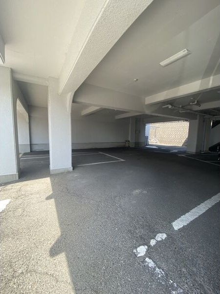 シャトー仙人塚　　刈谷市近郊の賃貸ならクラスホーム刈谷の駐車場