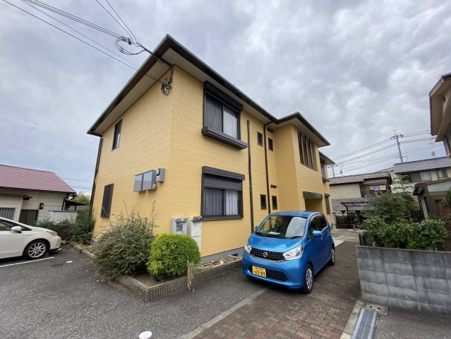 シャーメゾン川面