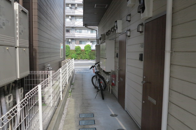 ☆玄関前自転車置き場☆
