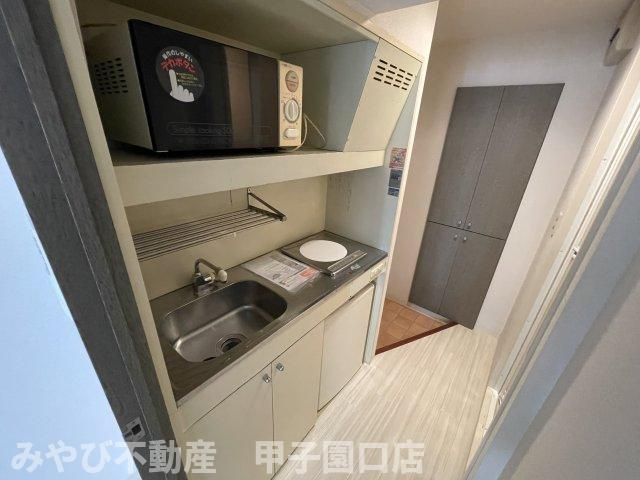 メゾン甲子園EASTのキッチン