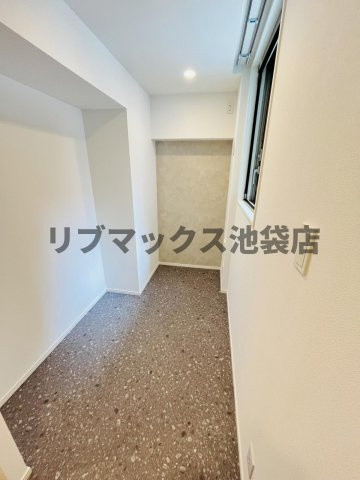 【玄関】パークアクシス池袋イースト
