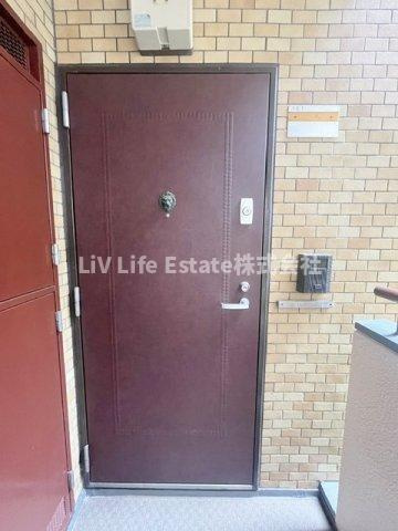 ライオンズマンション東伏見の玄関