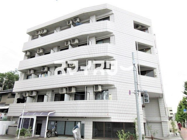 第23クリスタルマンションの外観
