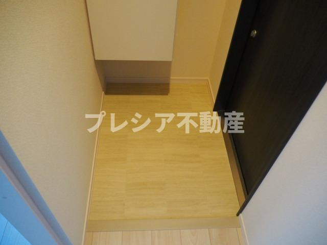 セラヴィ甲子園の玄関