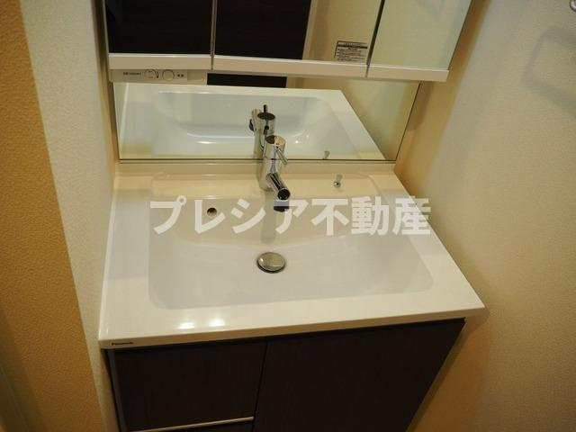 セラヴィ甲子園の洗面所