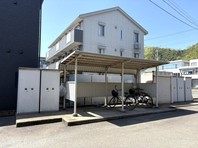 シェソワ西谷A棟の駐車場