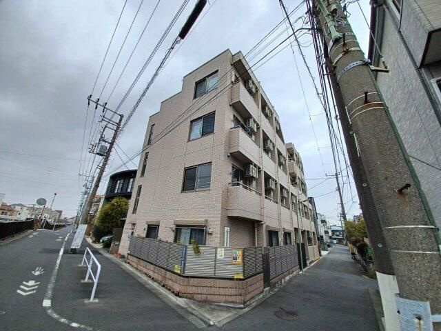 セントラルパレスの外観