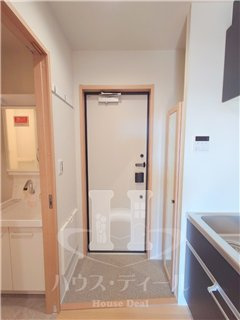 【玄関】 | ペンタゴン | 明るい玄関です