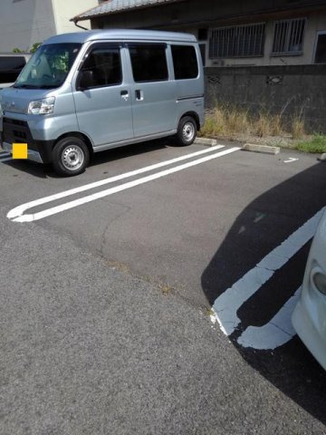 エルディム天野Ⅱの駐車場|駐車場があります