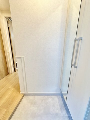 ブライト中野の玄関|シンプルで使いやすい玄関です