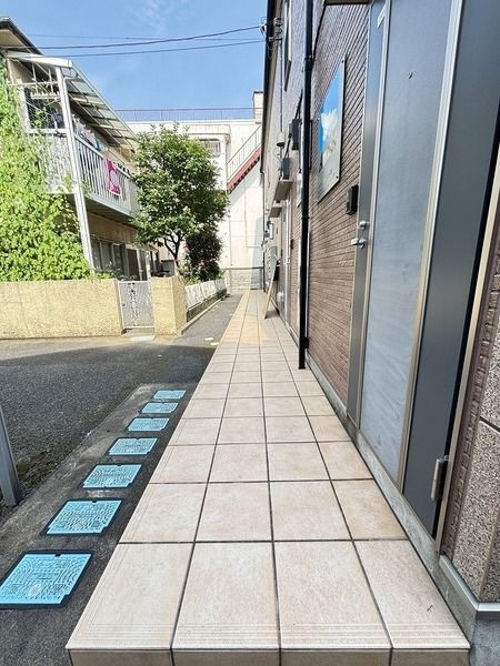 リバーサイドホシノⅣのエントランス