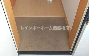 サンタリタ舞浜の玄関