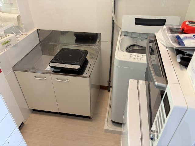 伊豆山コーポラスのキッチン|室内洗濯機置き場