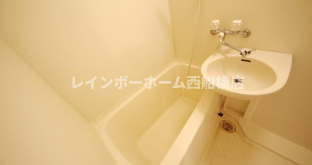 クレオ舞浜Aの浴室