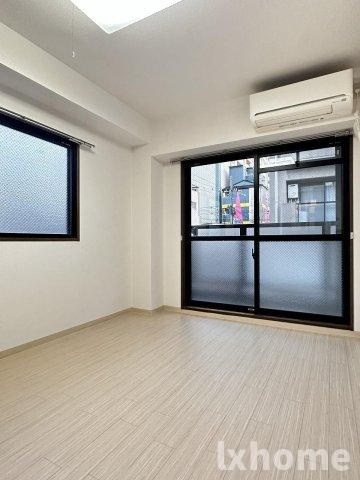 末広14番館の居間・リビング|こちらの居間で趣味の時間をお楽しみください