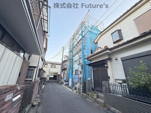三郷市鷹野3丁目　新築戸建の前面道路含む現地写真|前面道路含む現地写真です。