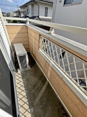 b‘CASA岩槻re-bornのバルコニー|開放的で明るい空間を演出してくれるバルコニーです